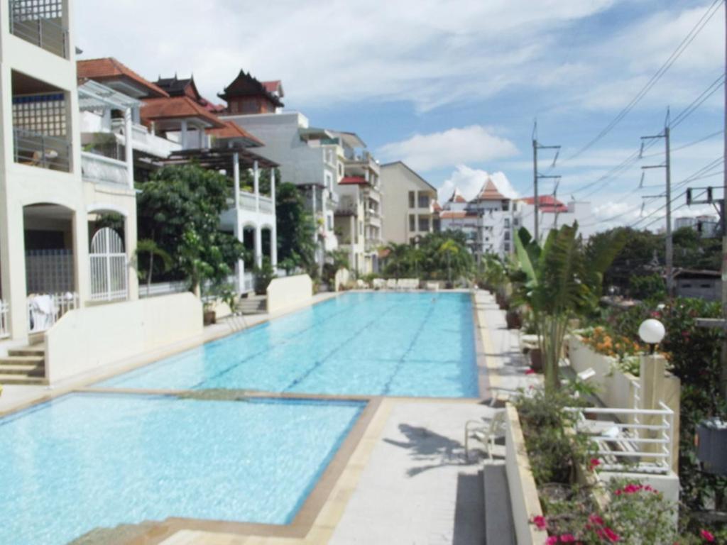 Grosvenor House Apartment Pattaya Exterior photo
